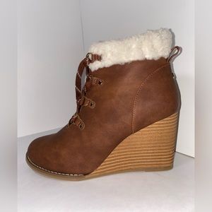 NAUTICA Womens Brown Plushed Lined Galva Almond Toe Wedge Lace-Up Boots Shoes 9